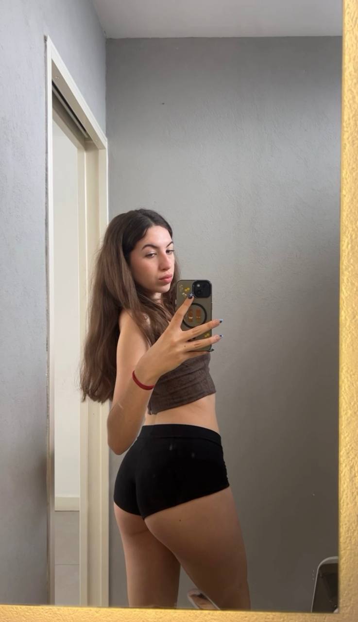 Amber in her underwear in Dandong