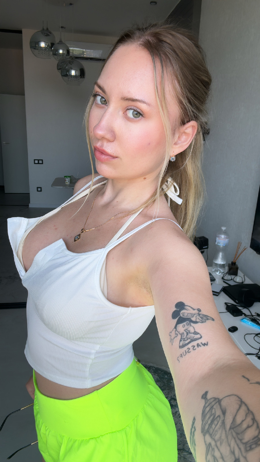 KateV in her underwear in Dandong